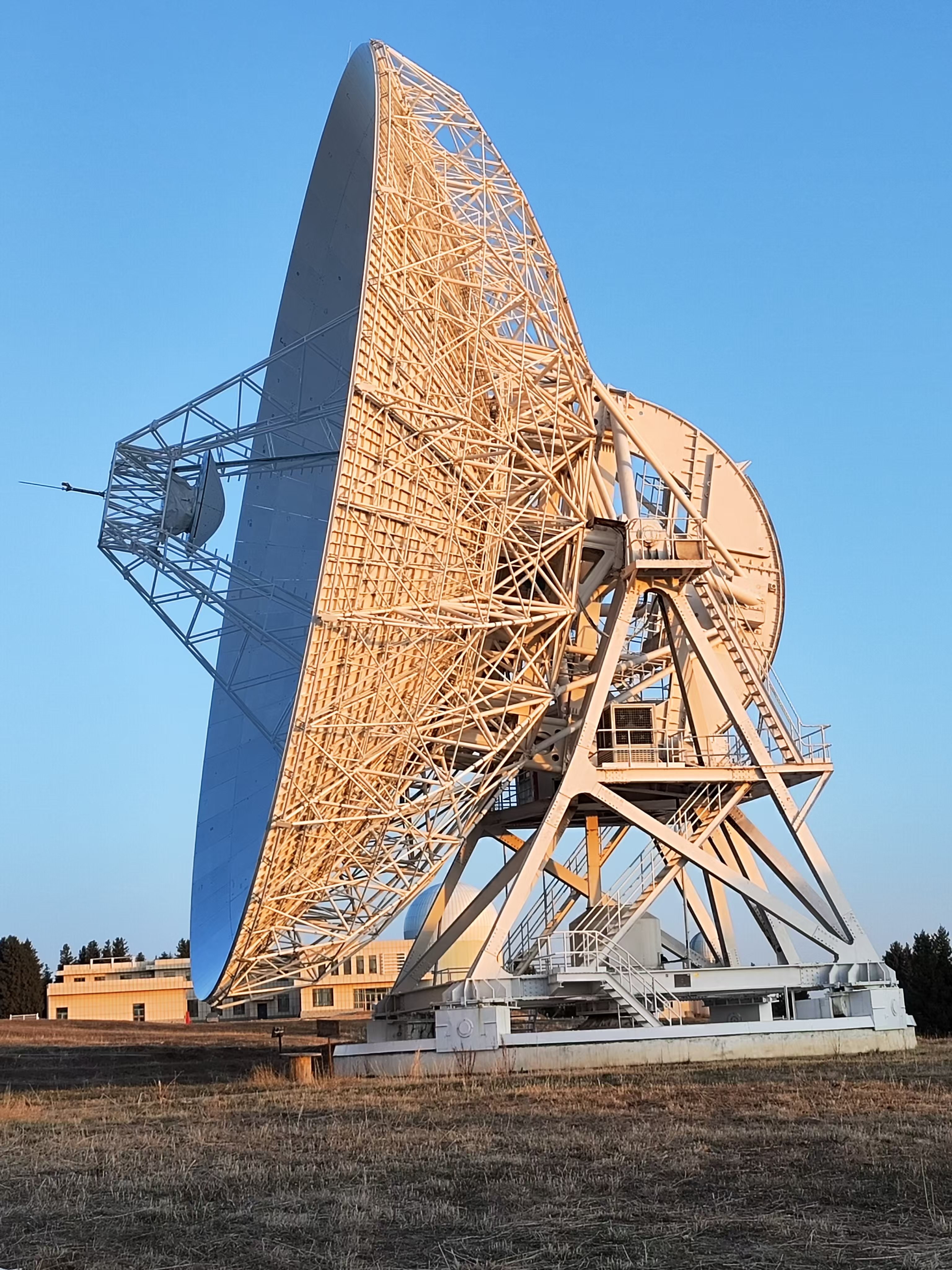 南山26米射电望远镜